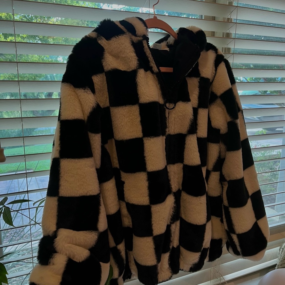 checkered sweater!